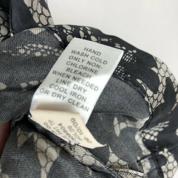 Banana Republic 100% Silk Black/Tan Career Blouse - Picture 6 of 6